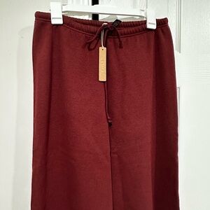 NWT Skims Cotton Fleece Jogger, Medium, Maroon/Burgundy Color
